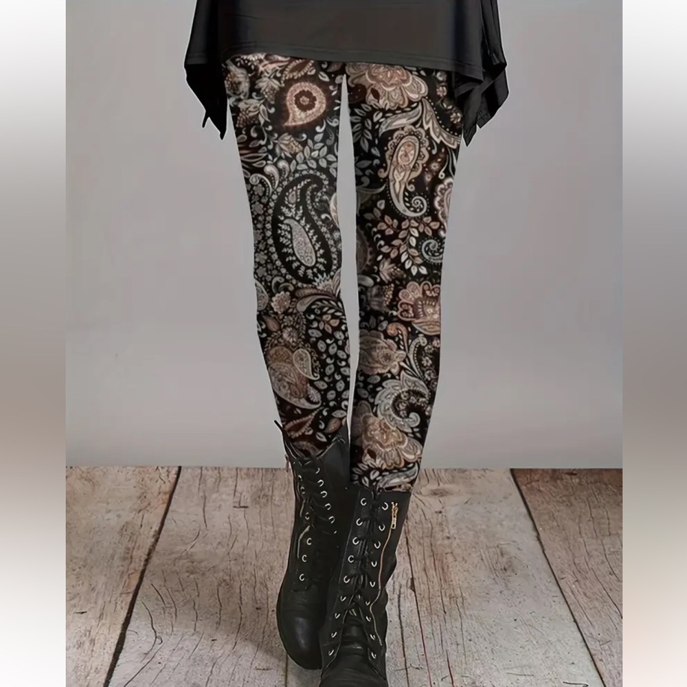 Boho Paisley Print Skinny Leggings - Picture 9 of 9